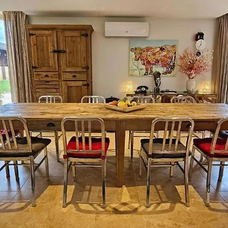 De Luxe Ferienhaus Groléjac